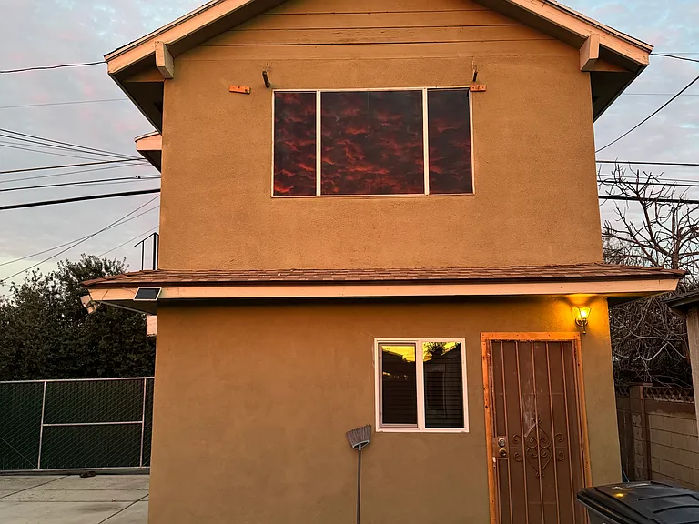 3464 S Calvin Ave — Photo 1