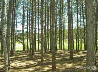 385 E Kasson Rd, Maple City, MI 49664