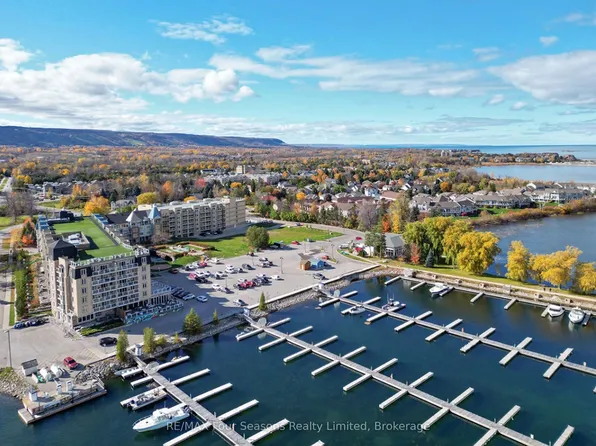 9 Harbour St E #3109-3111, Collingwood, ON L9Y 5C1