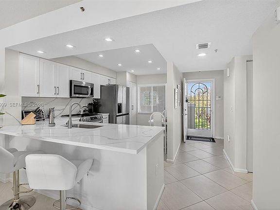 4th image of 12540 Majesty Cir APT 303