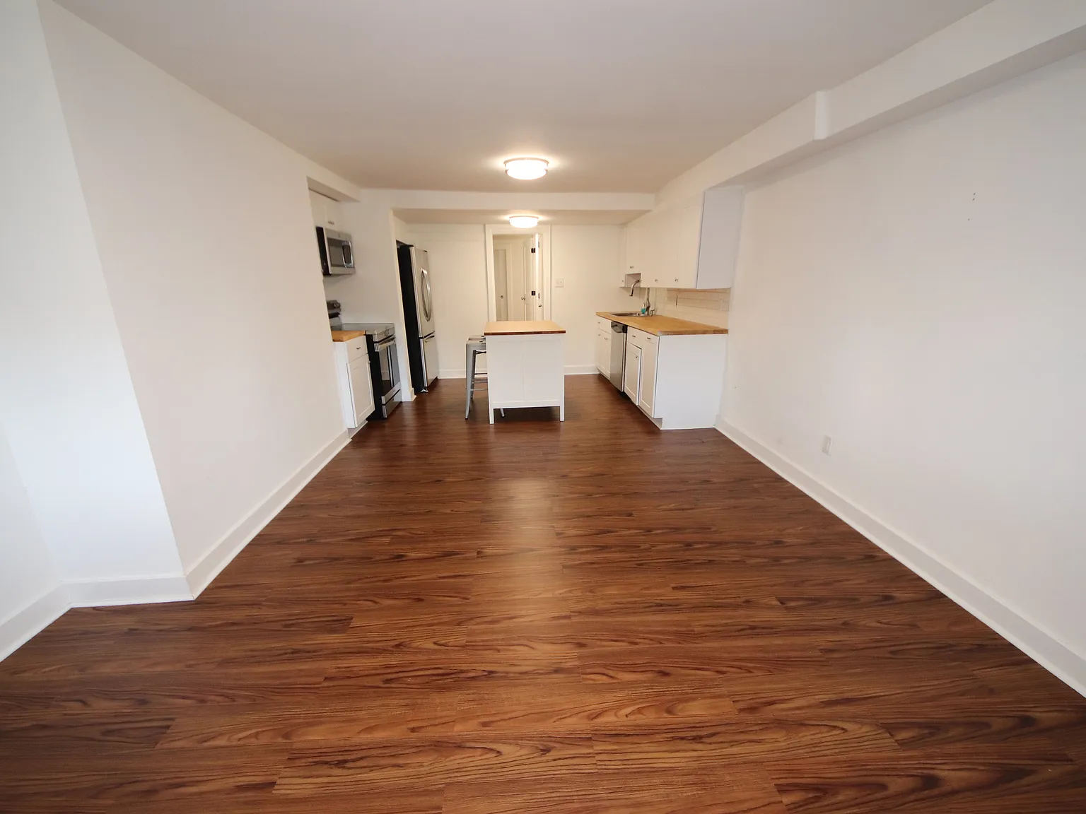 2 bed, $1,400 — Photo 3