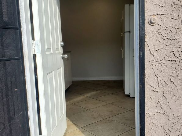 11910 Manor Dr APT B
