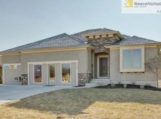 19421 W 200th Ter, Spring Hill, KS 66083