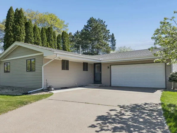 2439 Walnut Ave, New Brighton, MN 55112