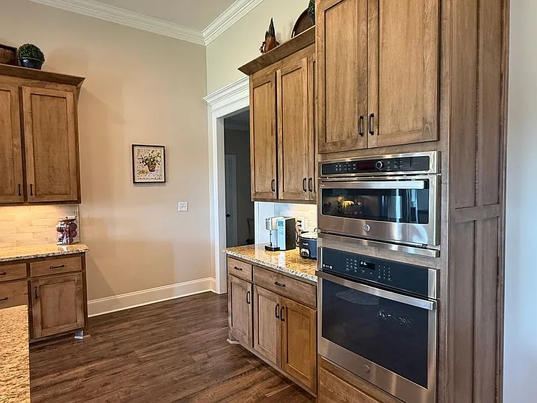 26316 Woodfield Dr — Photo 48