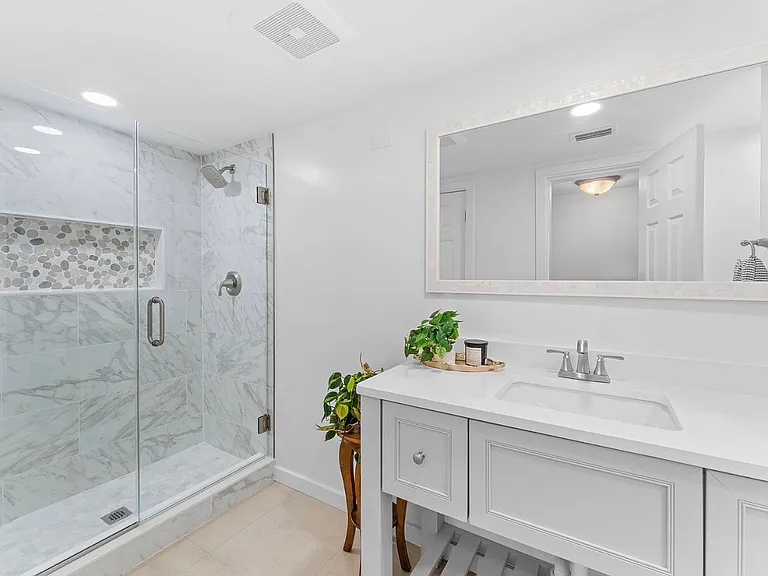 130 Roosevelt Ave #1-7 — Photo 10