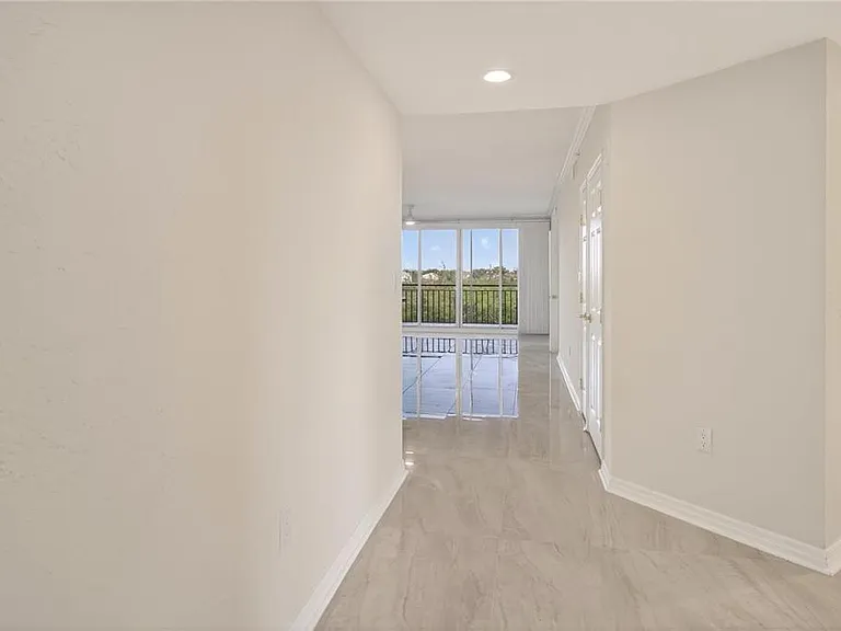 5430 Eagles Point Cir #202 — Photo 6
