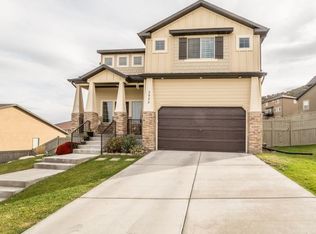 3922 E Hopi Rd, Eagle Mountain, UT 84005