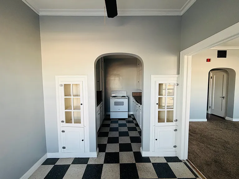 Eden Square Apartments — Photo 36