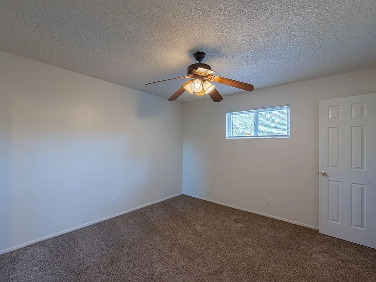 3904 Avalon Rd NW — Photo 13