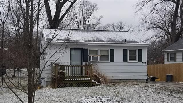 1st image of 2526 Race Ave