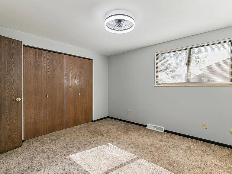 390 Knotty Pl — Photo 16