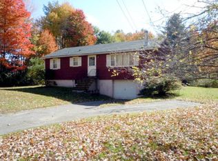 92 Chester Rd, Raymond, NH 03077