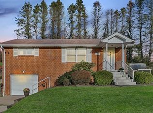 220 Franklin Farms Rd, Washington, PA 15301