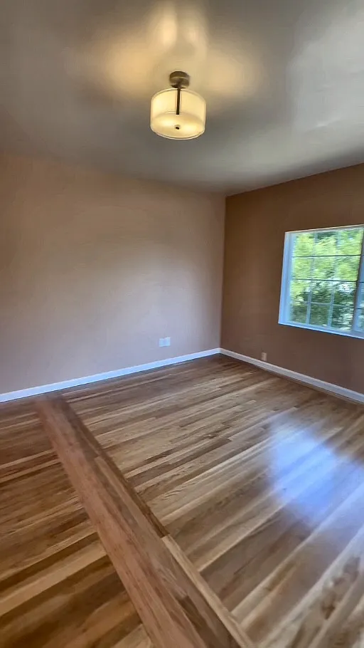 3 bed, 1900 sqft, $8,625 — Photo 2