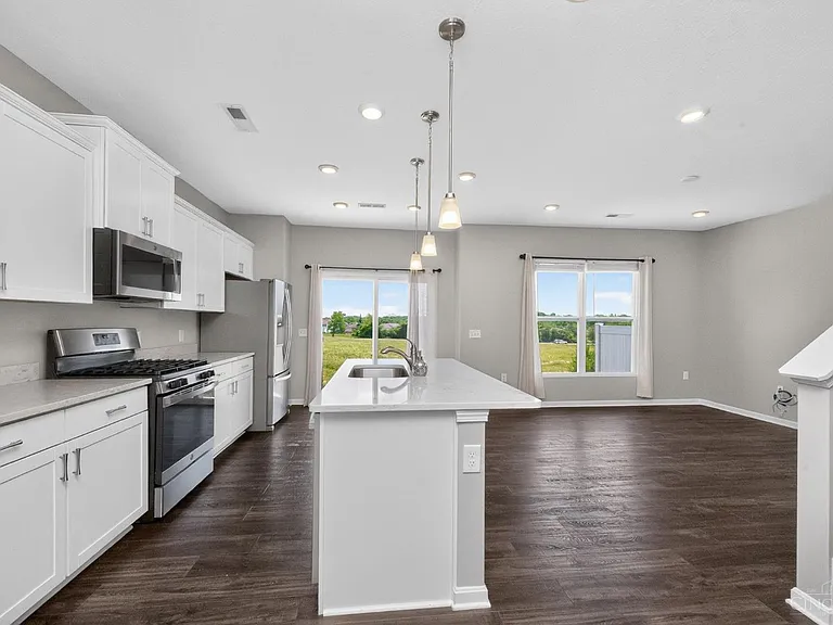 5559 Eagle Ct — Photo 9