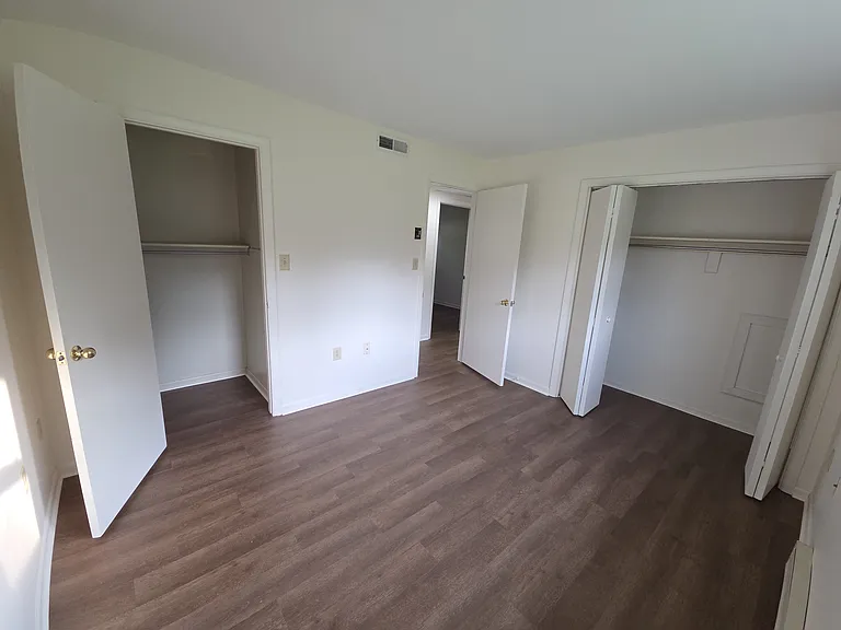 1514 N Reading Rd #B — Photo 6
