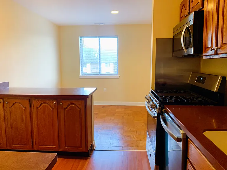 5015 Green Mountain Cir #6 — Photo 6