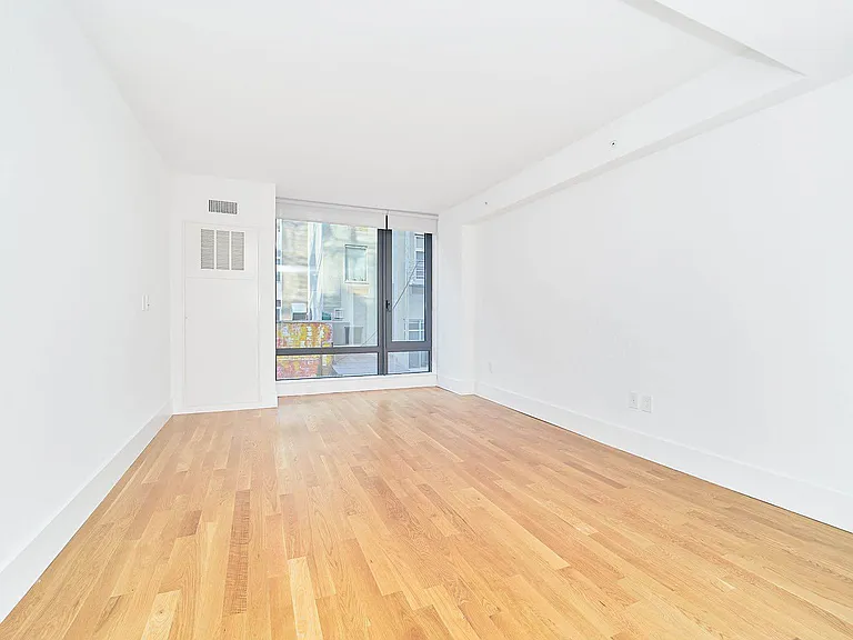 531 Myrtle Ave #5B — Photo 6