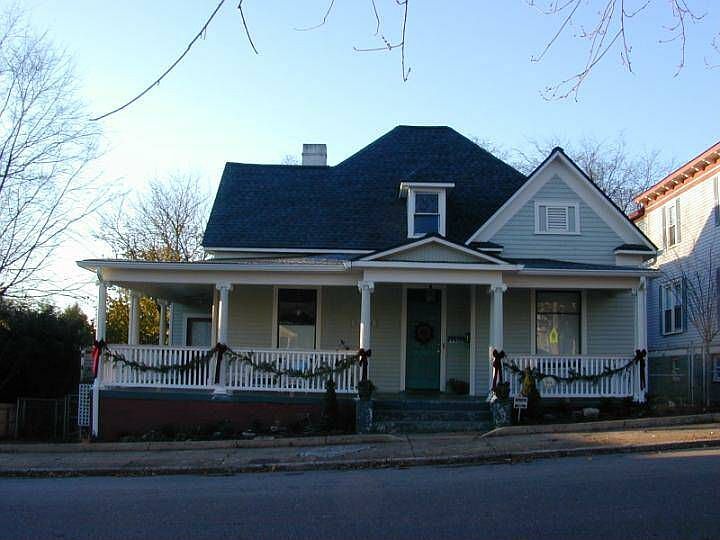 1st image of 804 Wells Ave