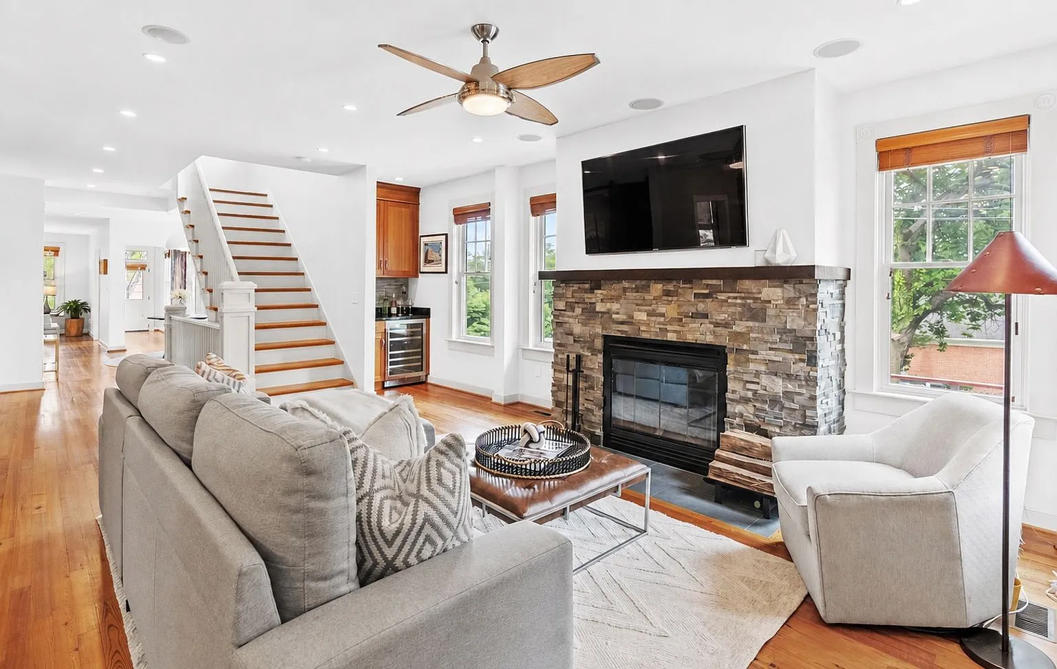 Spacious Kent Home | 6 Bed | 4 Bath | 4,000 Sf | Front Porch + Backyard | Detached 4-Car Garage — Photo 1