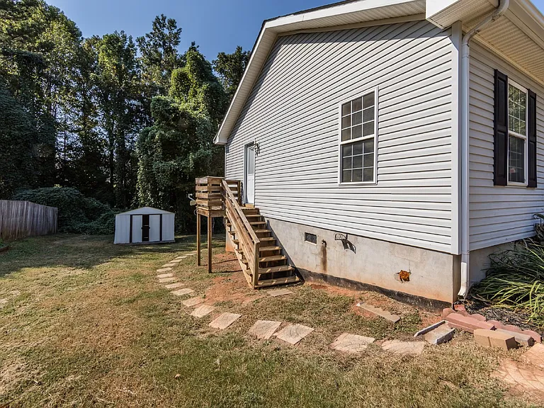 814 King Arthur Dr — Photo 9