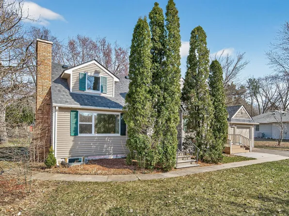 8893 Griggs Ave, Lexington, MN 55014