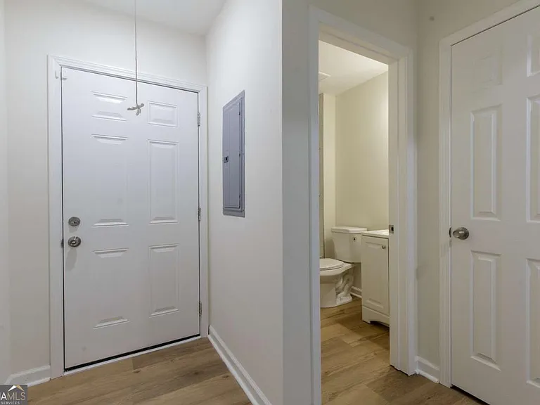1015 Sims St SW — Photo 33