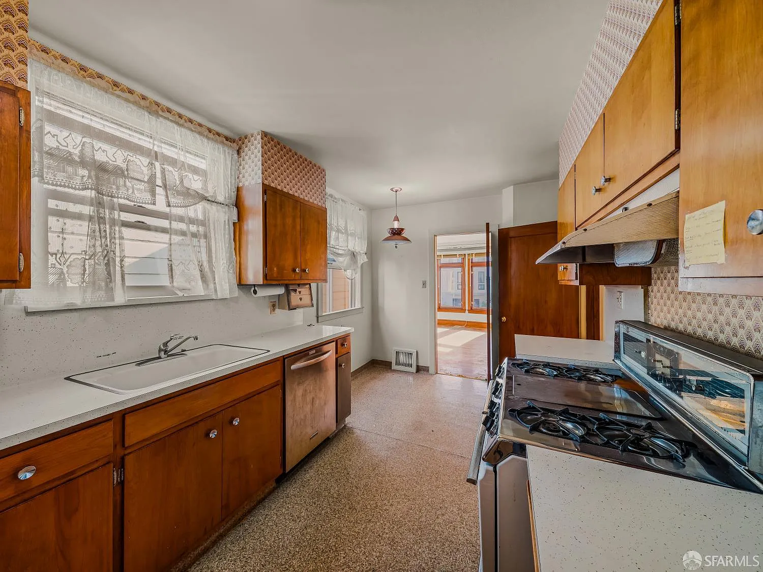 3730 Divisadero St - Photo 11