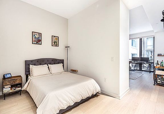 4th image of 77 Charlton St #S5e