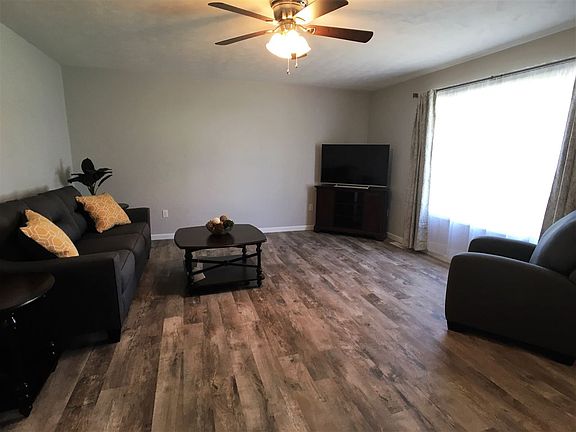 4th image of 364 N County Road 25 W