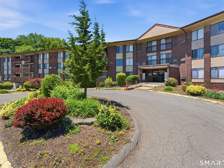 2316 Cromwell Hills Dr #2316 — Photo 2