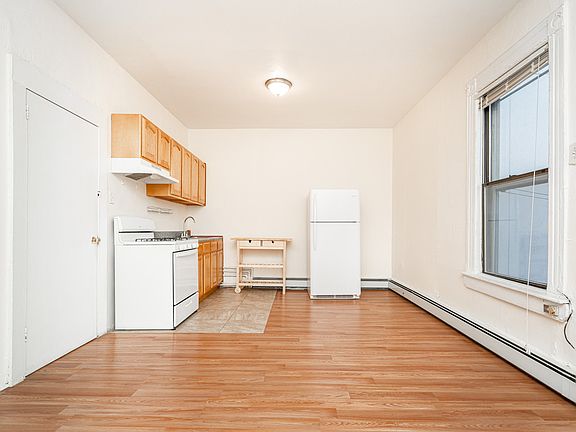 2nd image of 25-37 38th St #2