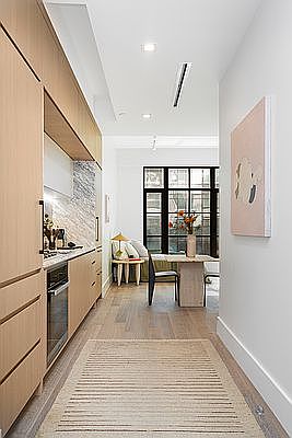4th image of 517 W 29th St APT 2G