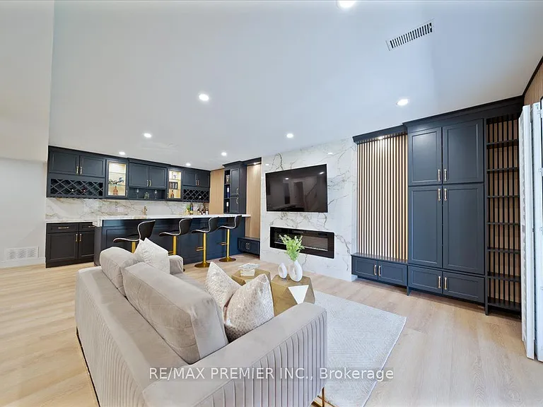 157 Jeanne Dr — Photo 41