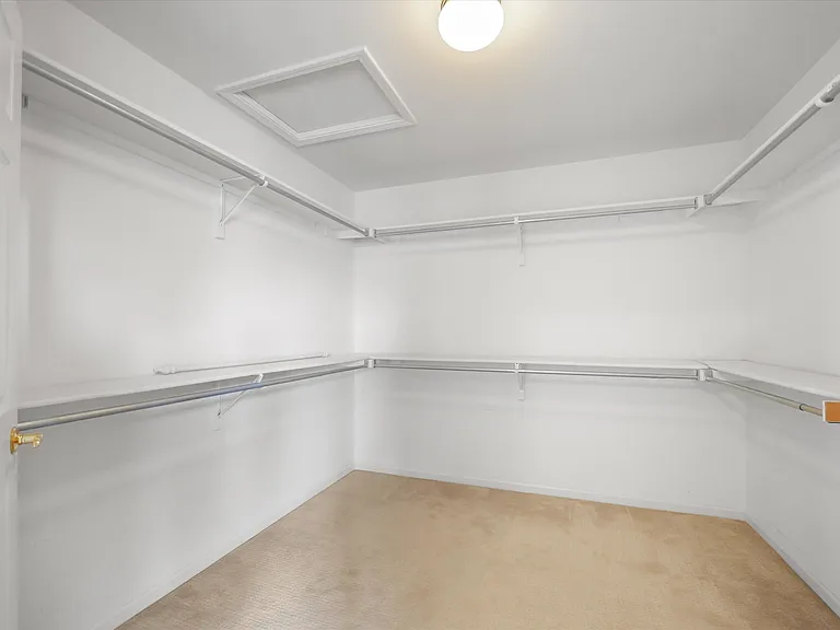 31216 Kingswood Blvd — Photo 24