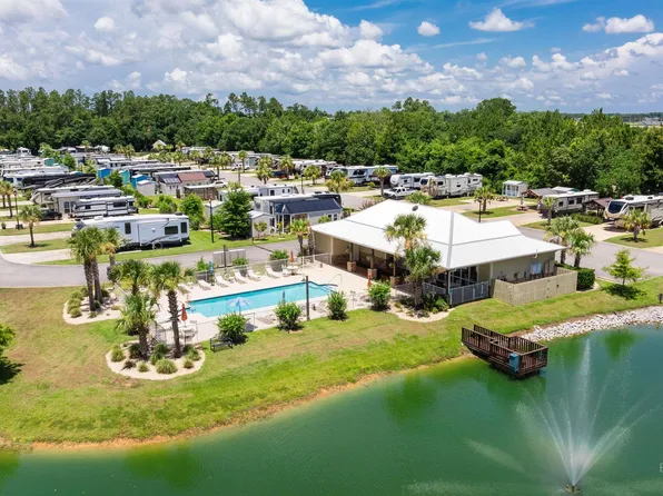 21240 Miflin Rd #14, Foley, AL 36535