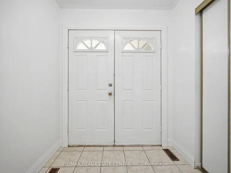 4676 Owl Cir — Photo 7