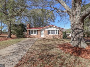 105 Larryton Drive Rd, Cochran, GA 31014