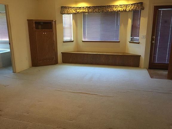 Window seat in master bedroom