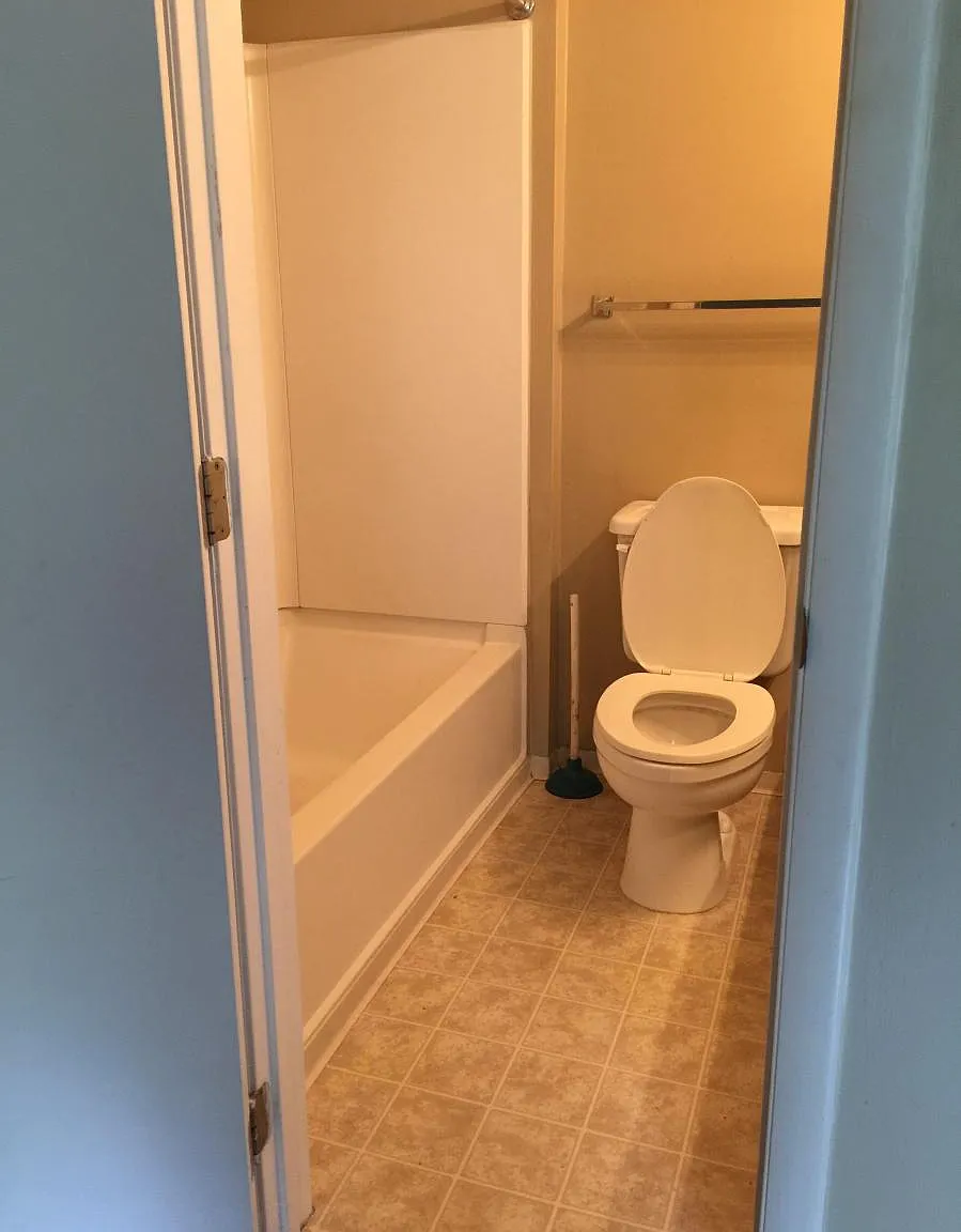 1 bed, 120 sqft, $835 — Photo 1