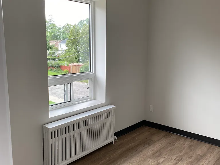 145 Woodward Ave — Photo 5