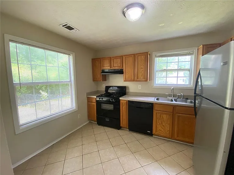 1325 Old Victorian Ct — Photo 12