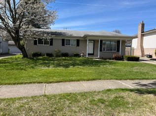 41355 Harvard Dr, Sterling Heights, MI