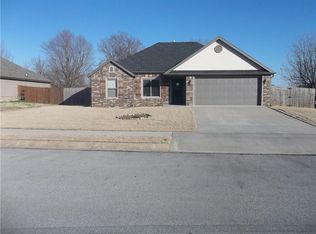 1641 Citation Ln, Prairie Grove, AR 72753