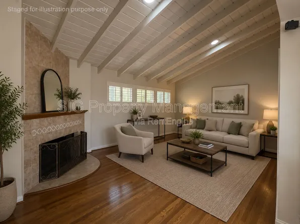 3040 Orange Ave, La Crescenta, CA 91214