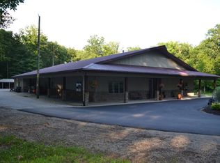 2677 E 930th Rd, Casey, IL 62420