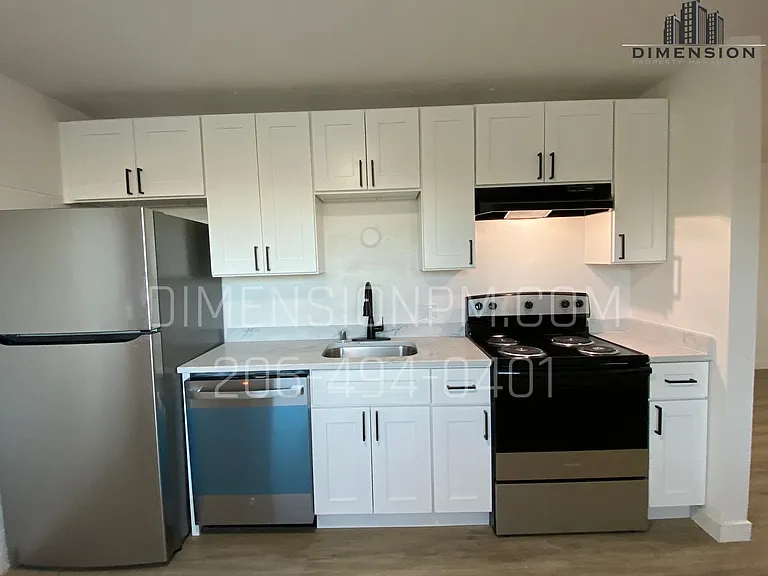 Christine Apartments — Photo 4
