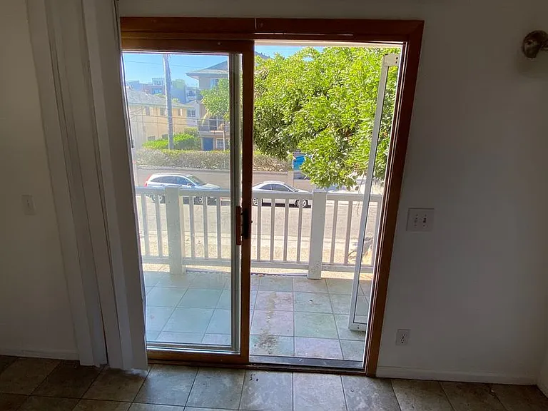 6535 El Nido Ln — Photo 10