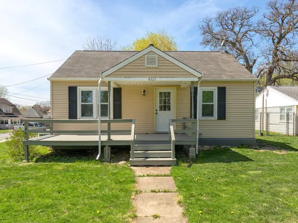 407 6th St, Parkersburg, IA 50665